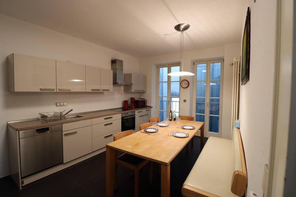 Altbautraum Am Gaertnerplatz 120 M2 Apartment Munich