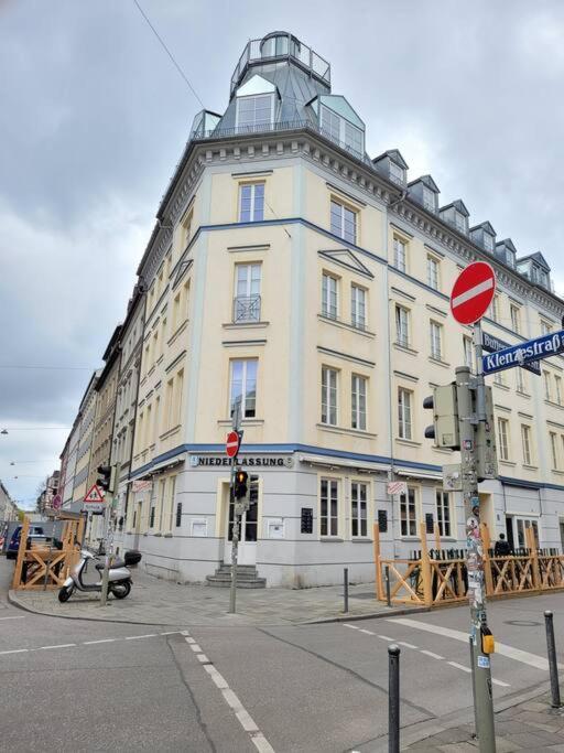 Altbautraum Am Gaertnerplatz 120 M2 Apartment Munich